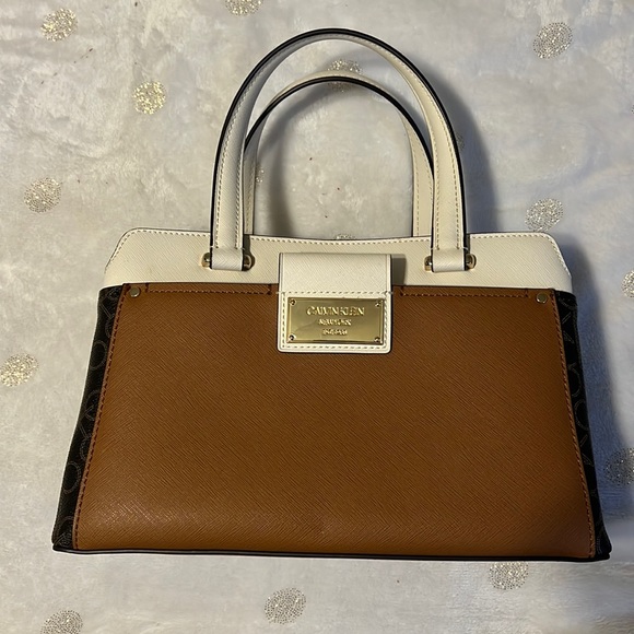 Calvin Klein Purse - Picture 1 of 4
